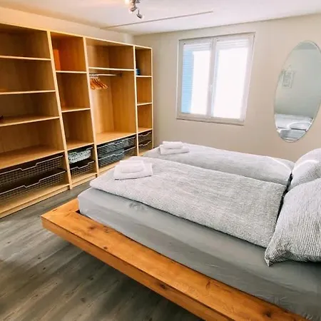 Swiss House With Mountain Views 度假居 *