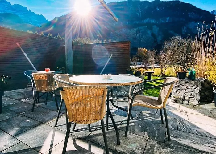 Nyaraló Swiss House With Mountain Views